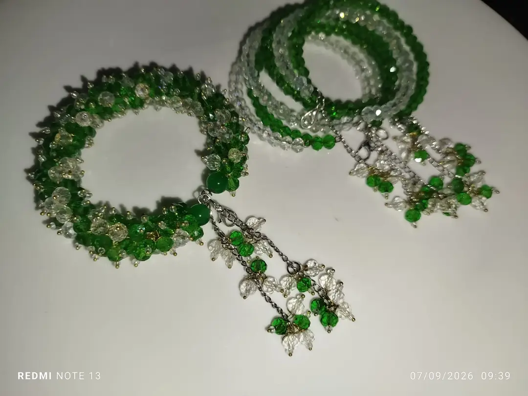 1 Pc Plain Silver Plated Crystal Gajrey