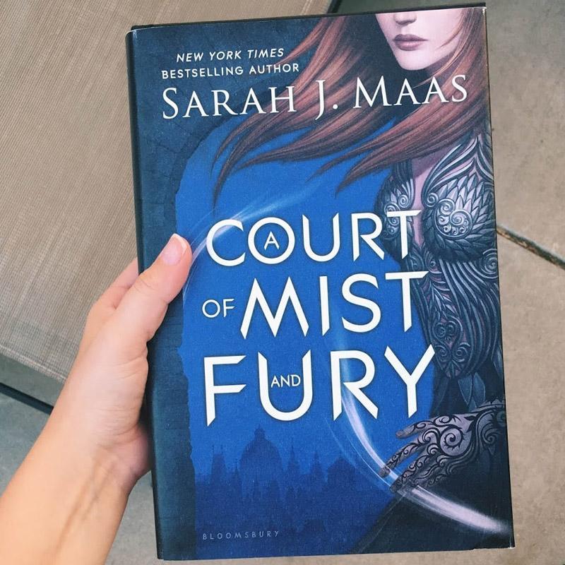Sarah J. Maas A5 Fantasy Novel Hardcover Blue Cover Court of Mist and Fury