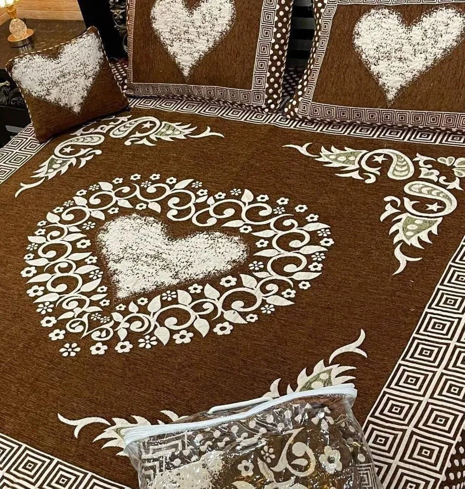 Velvet Jacquard Bedsheet Set Mustard Heart Embroidered 4-Piece