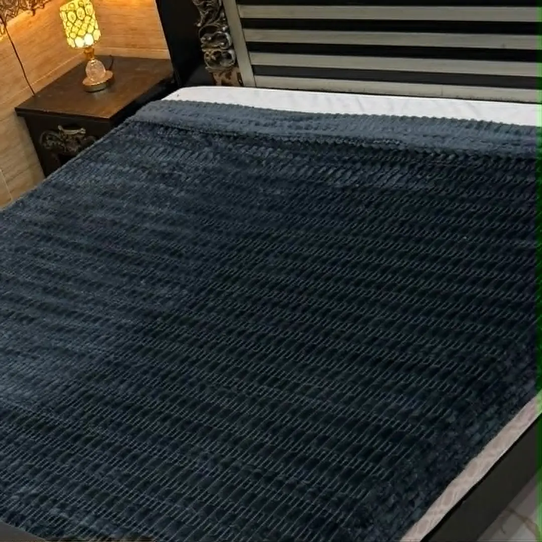 Elegant Plush Embossed Bubble Double Bed Blanket