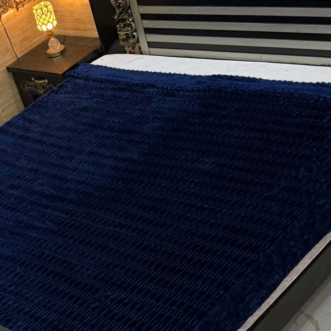 Elegant Plush Embossed Bubble Double Bed Blanket