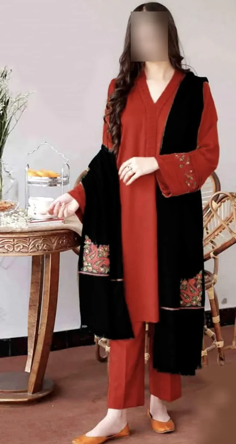 3 Pcs Women's Unstitched Embroidered Suit