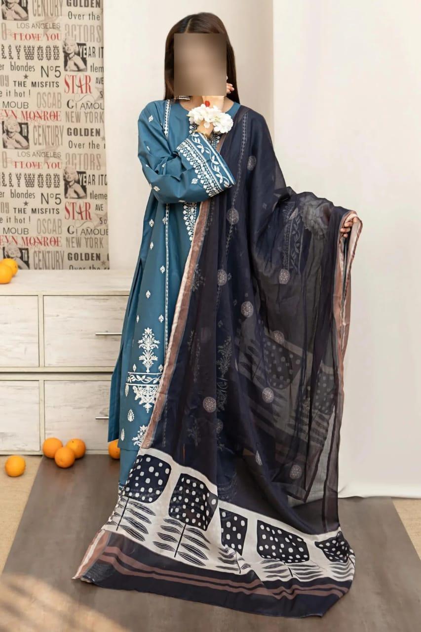 3 Pcs Women's Unstitched Embroidered Suit