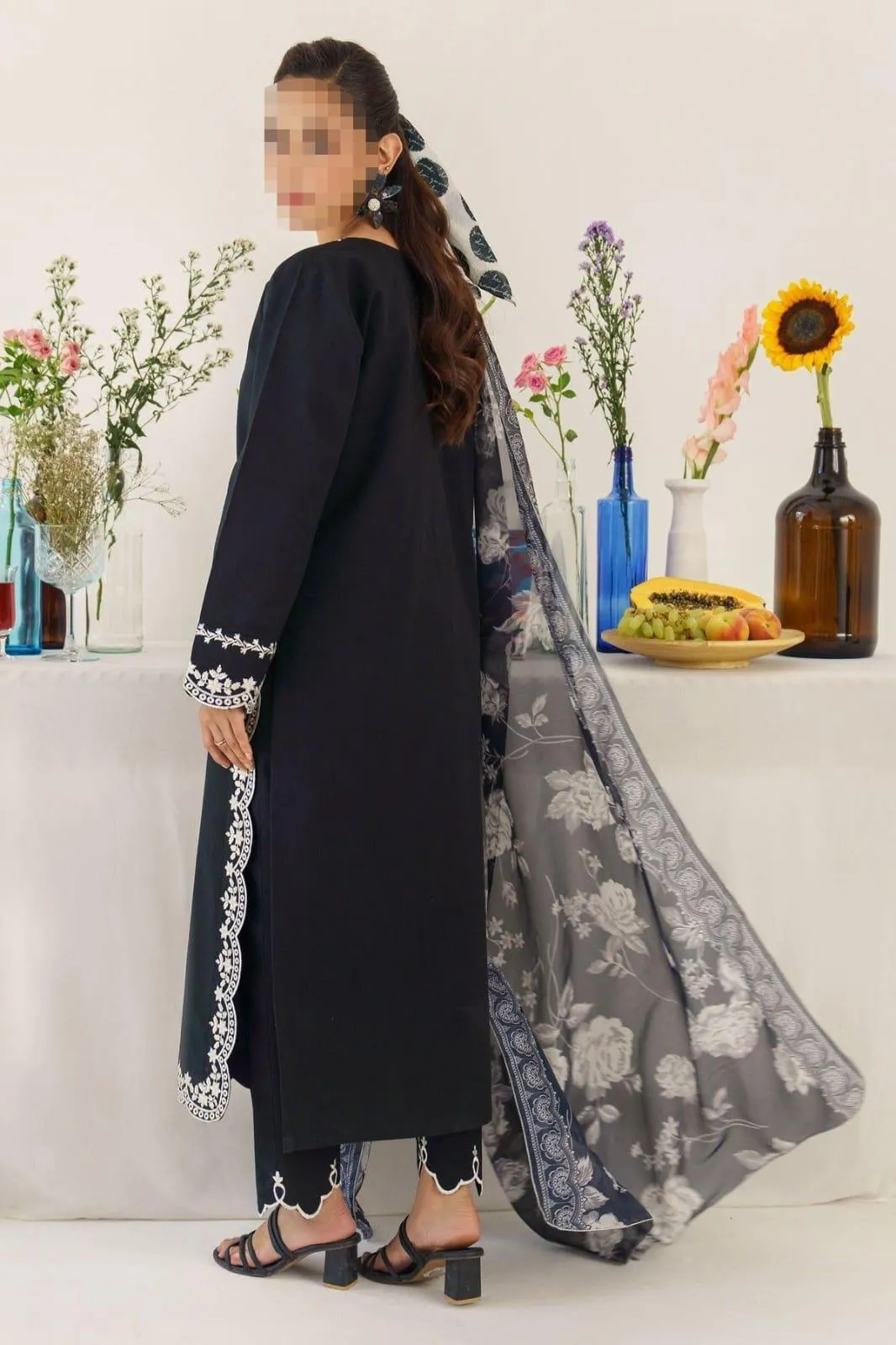 3 Pcs Women's Unstitched Embroidered Suit