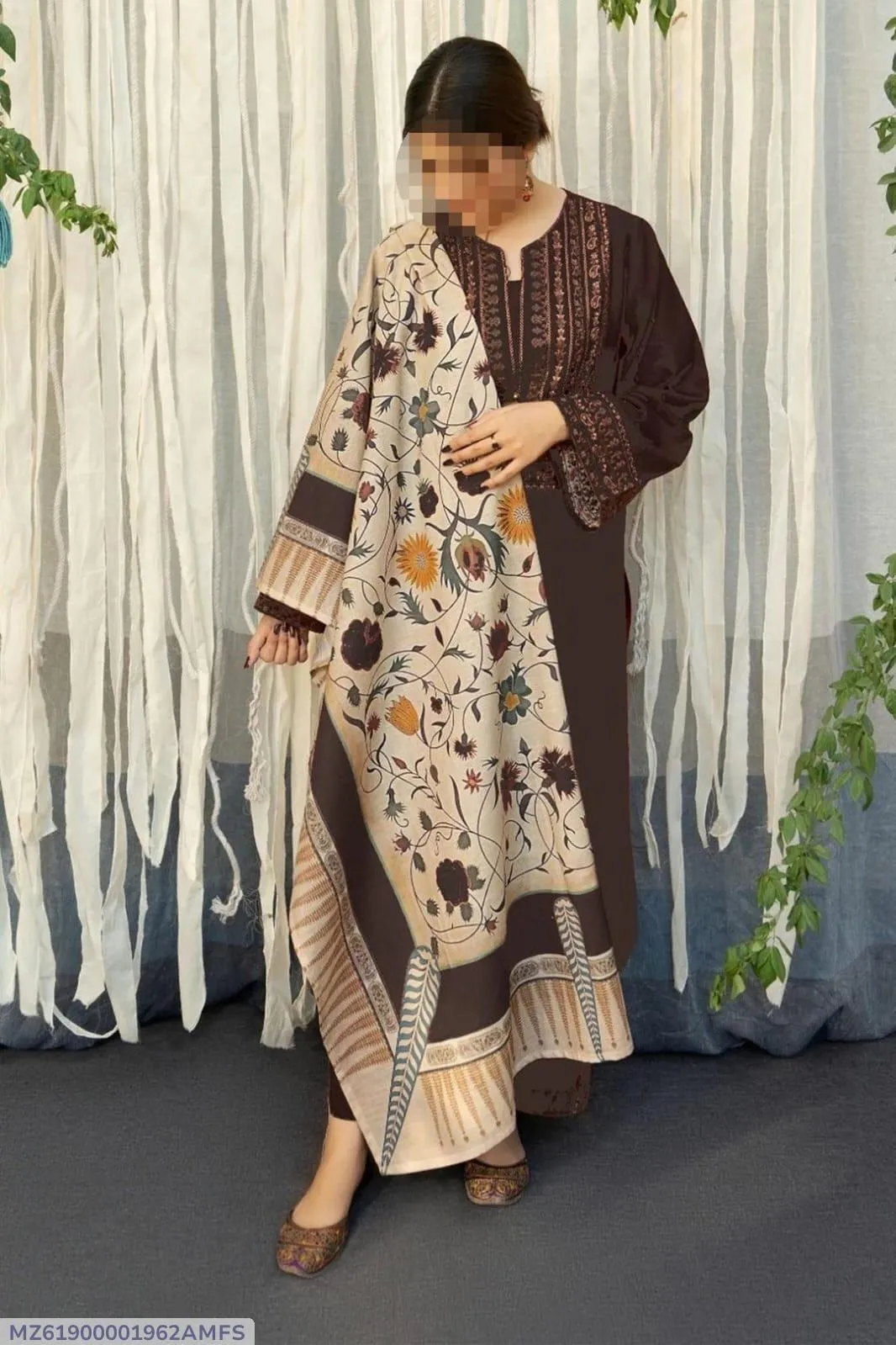 3 Pcs Women's Unstitched Embroidered Suit