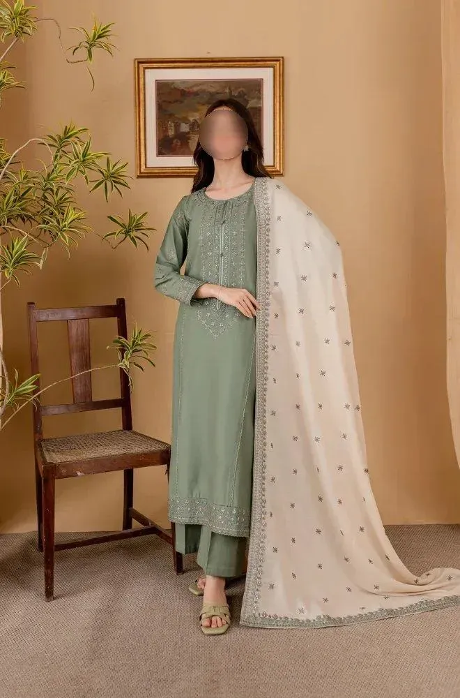 Green Embroidered Lawn 3Pcs Women Suit Set
