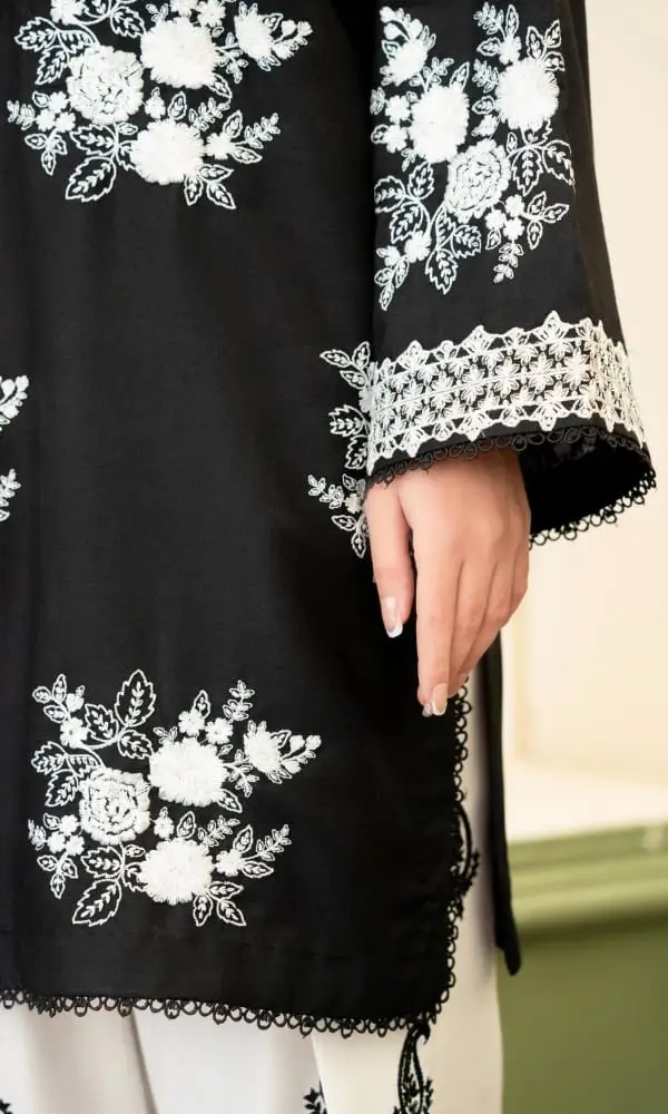 3 Pcs Women's Unstitched Embroidered Suit