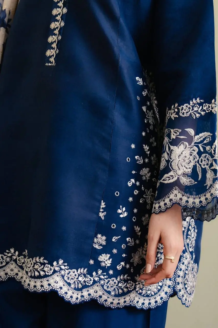 3 Pcs Women's Unstitched Embroidered Suit