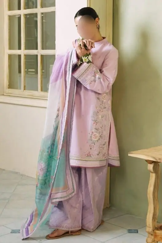 3 Pcs Women's Unstitched Embroidered Suit