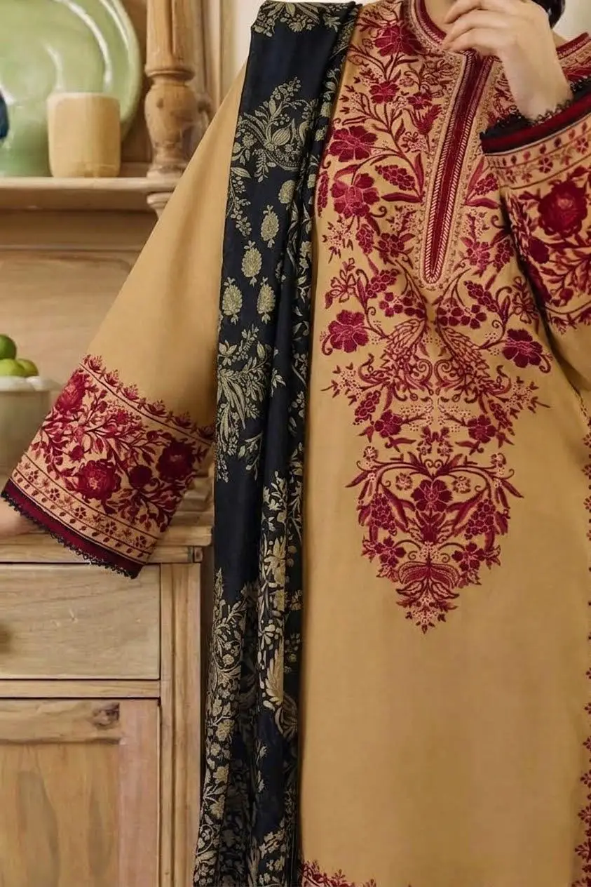 3 Pcs Women's Unstitched Embroidered Suit