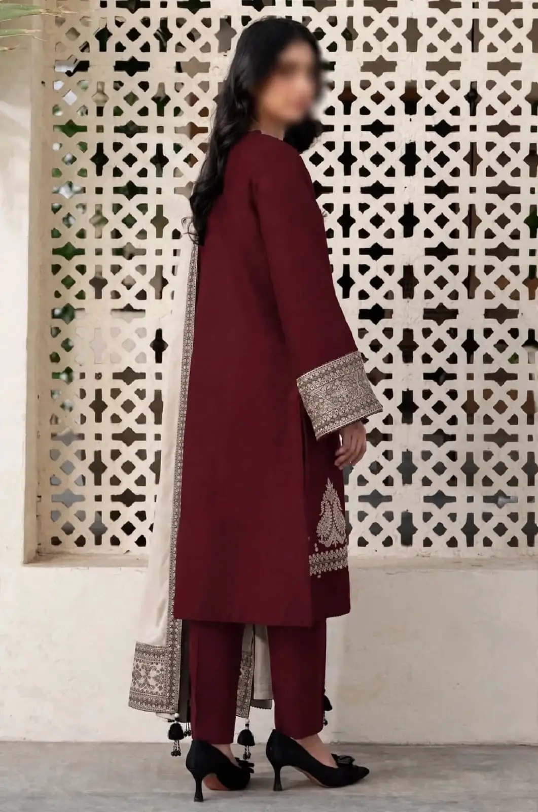 3 Pcs Women's Unstitched Embroidered Suit