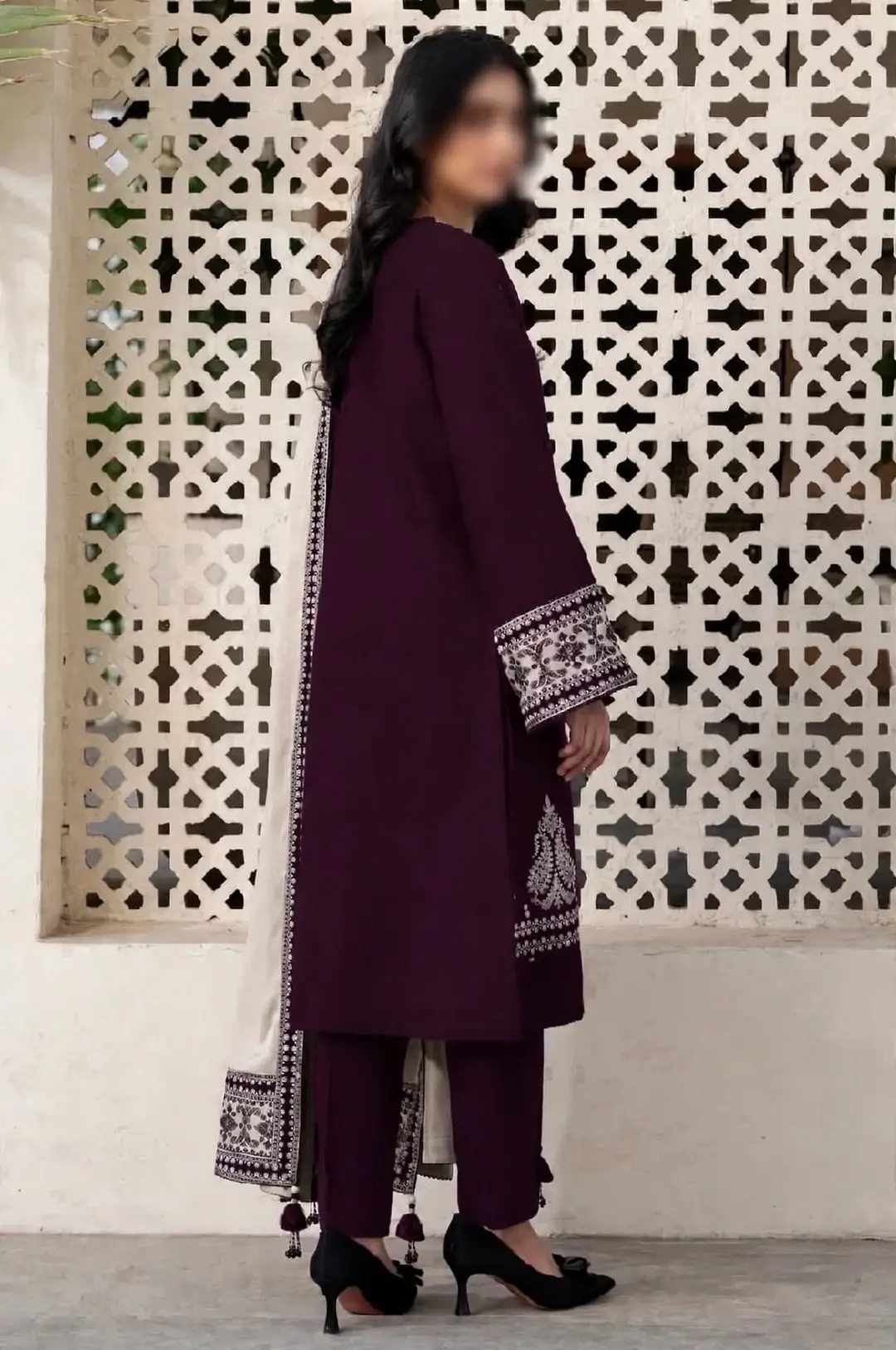 3 Pcs Women's Unstitched Embroidered Suit