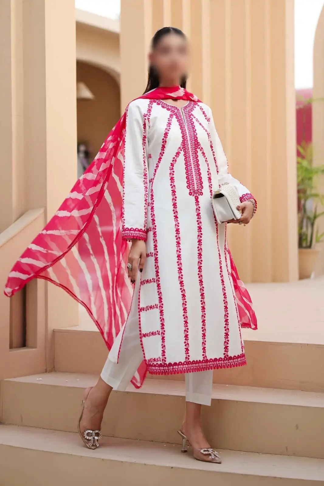 3 Pcs Women's Unstitched Embroidered Suit