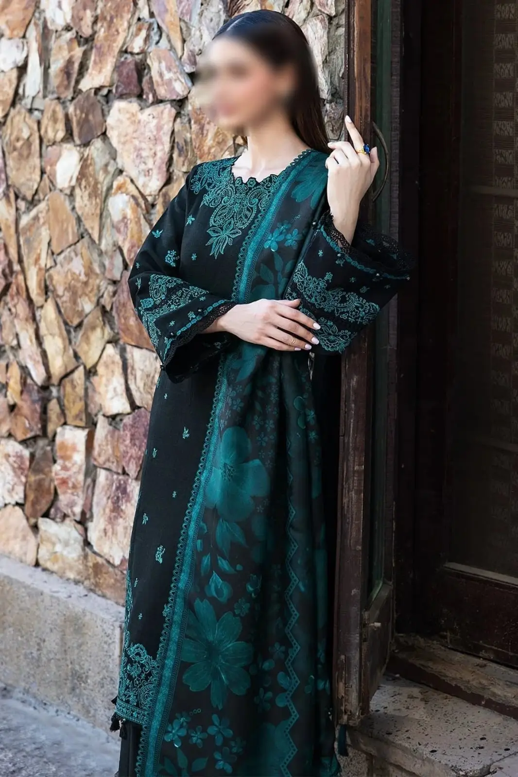 3 Pcs Women's Unstitched Embroidered Suit