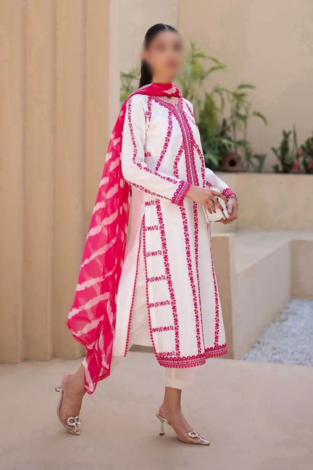 3 Pcs Women's Unstitched Embroidered Suit