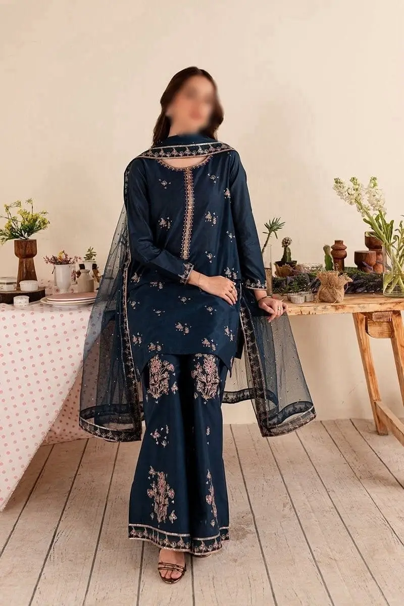 3 Pcs Women's Unstitched Embroidered Suit