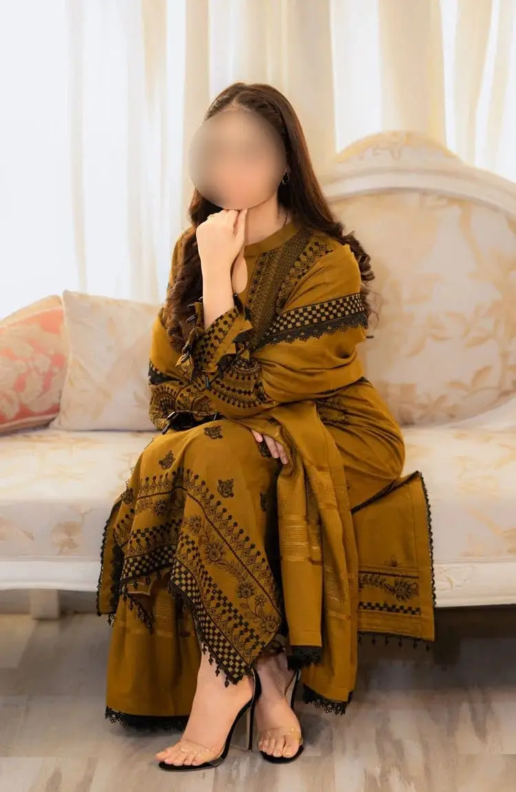 3 Pcs Women's Unstitched Embroidered Suit