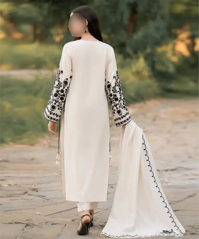 3 Pcs Women's Unstitched Embroidered Suit