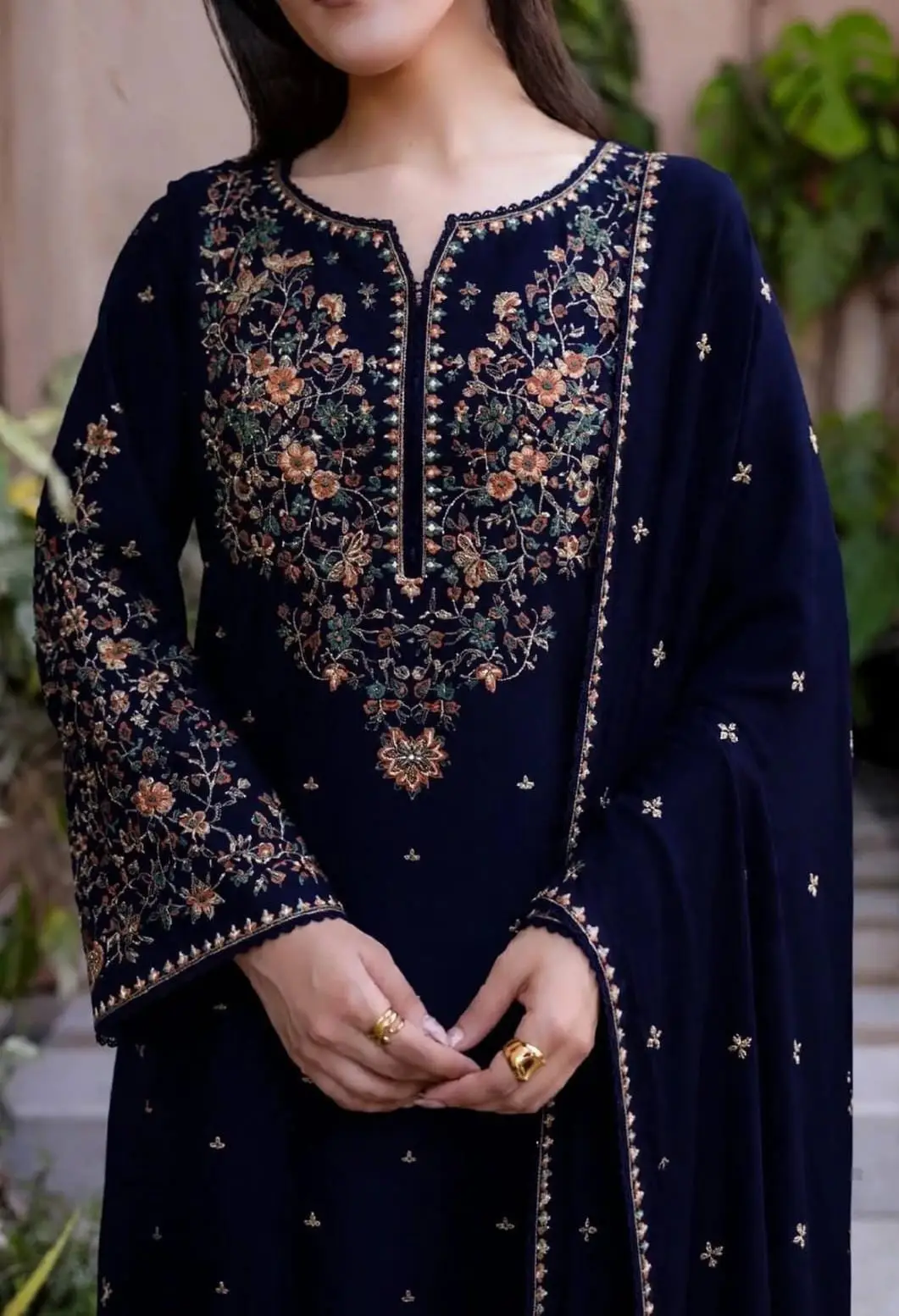 3 Pcs Women's Unstitched Embroidered Suit