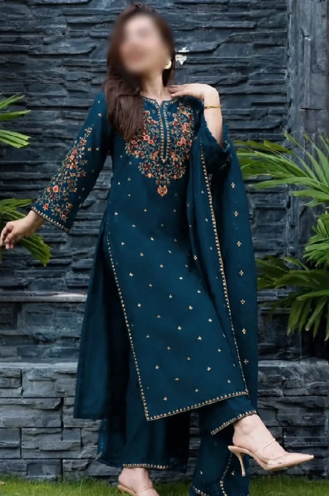 3 Pcs Women's Unstitched Embroidered Suit
