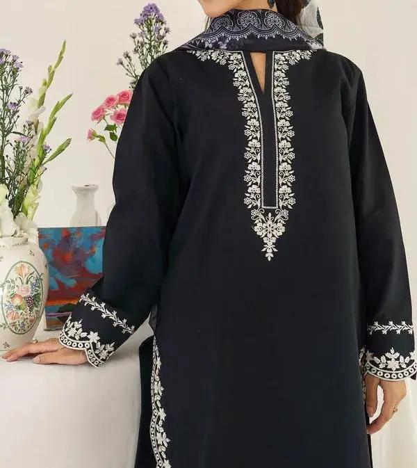 3 Pcs Women's Unstitched Embroidered Suit