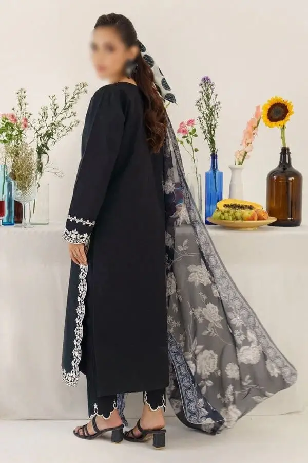 3 Pcs Women's Unstitched Embroidered Suit