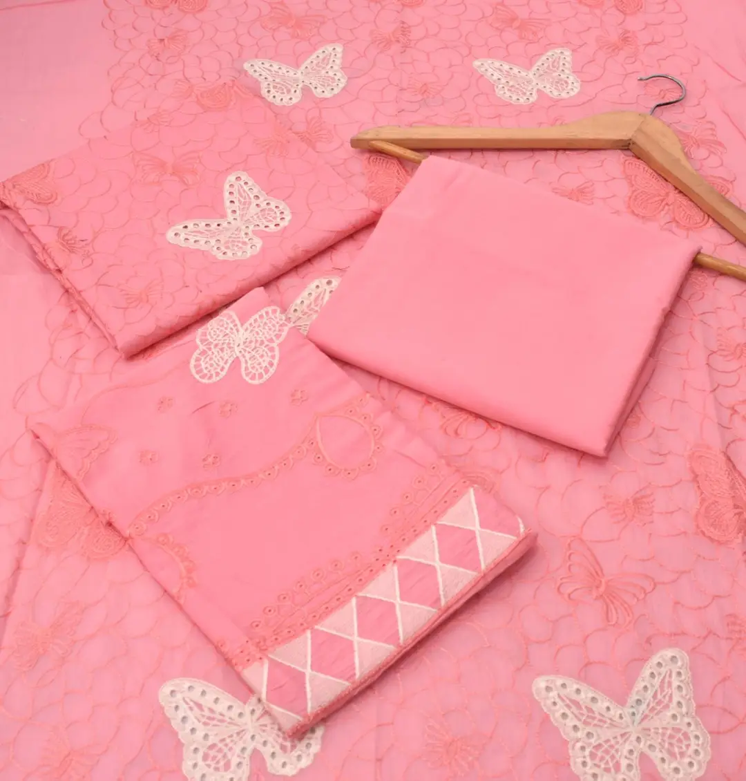 2 Pcs Women's Unstitched Embroidered Suit