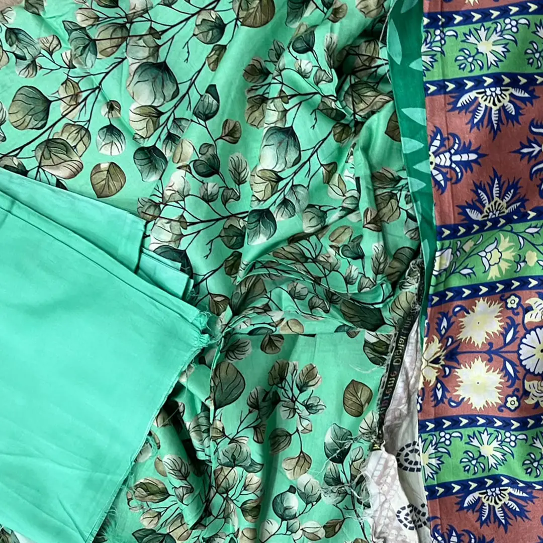 3 Pcs Women's Unstitched Printed Suit