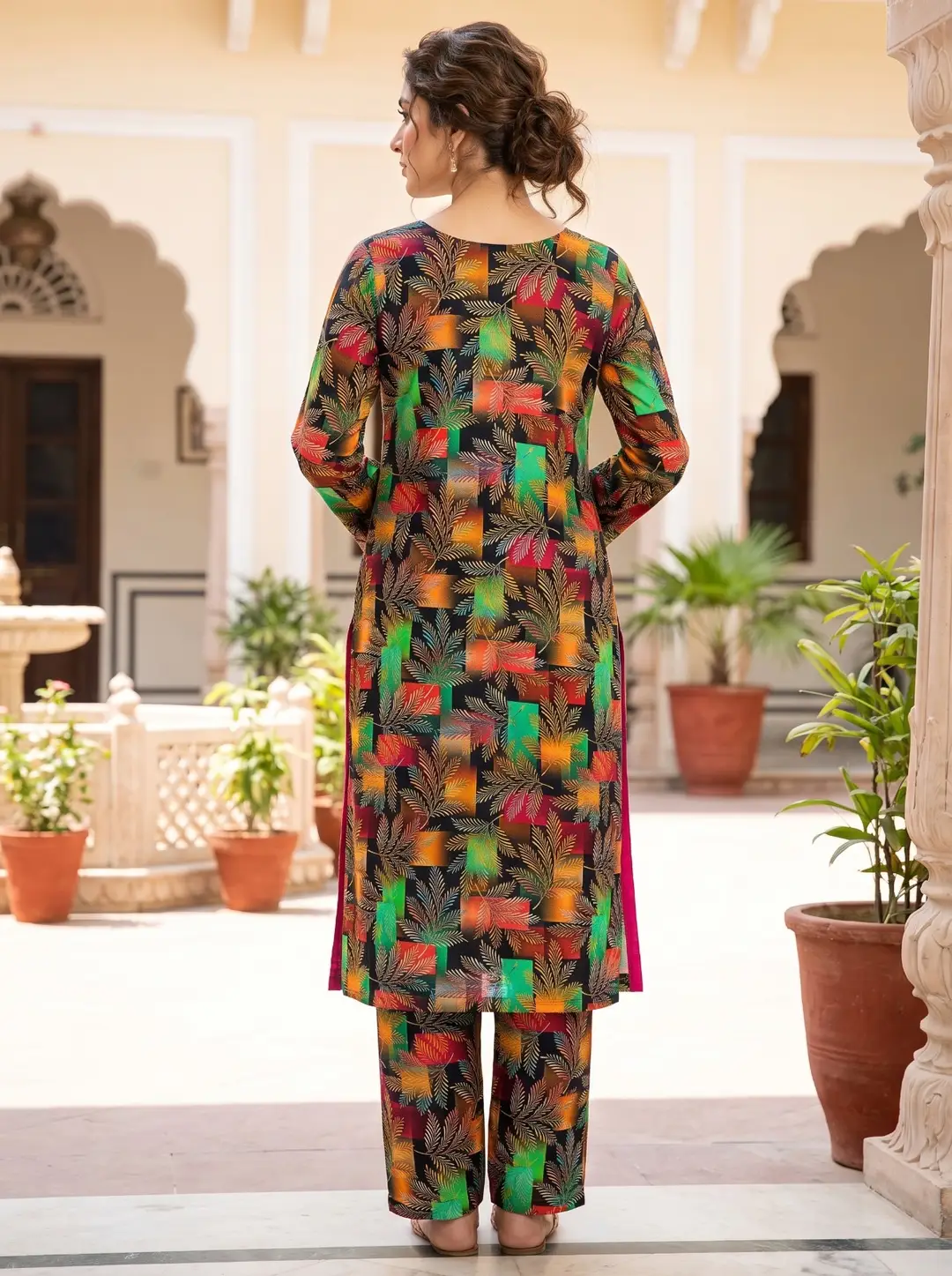 2 Pcs Women's Unstitched Printed Suit