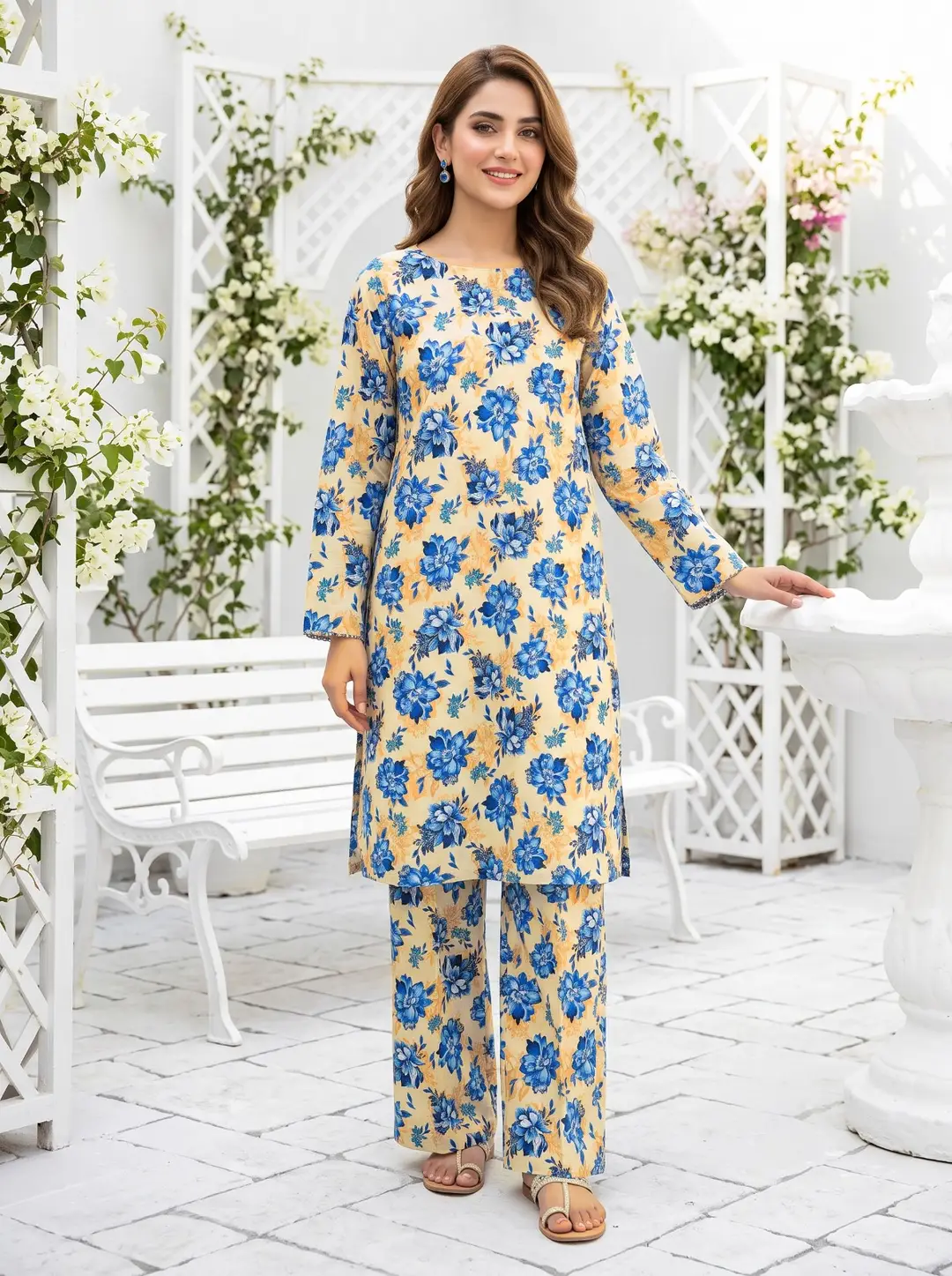 2 Pcs Women's Unstitched Printed Suit