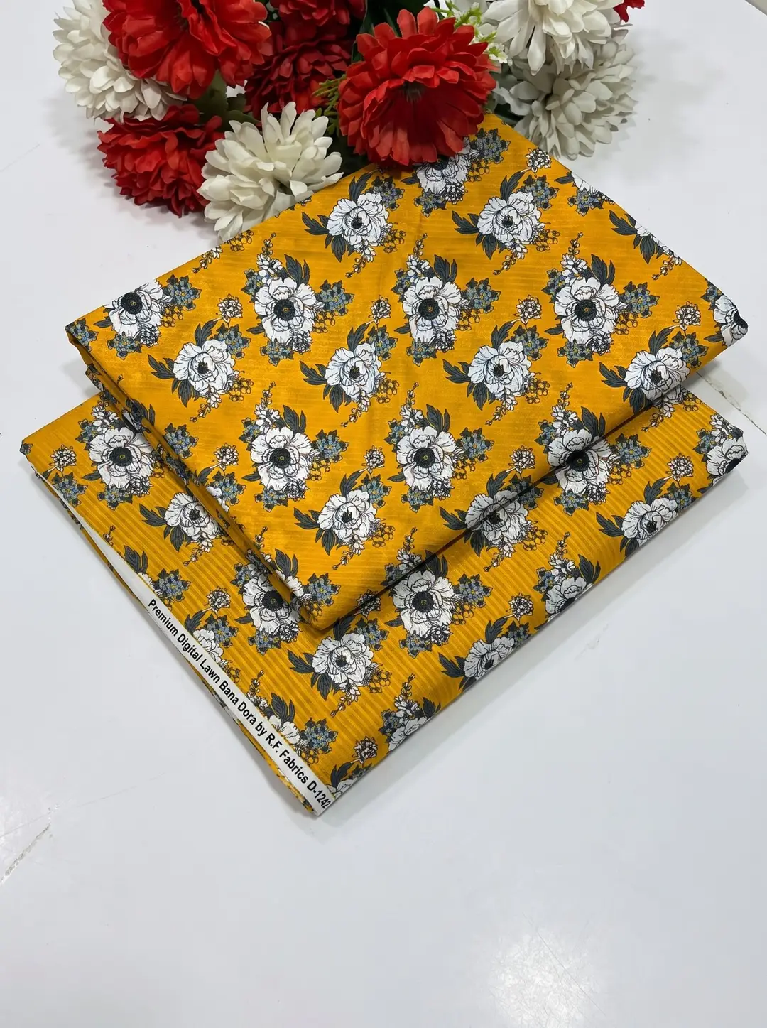 2 Pcs Women's Unstitched Printed Suit