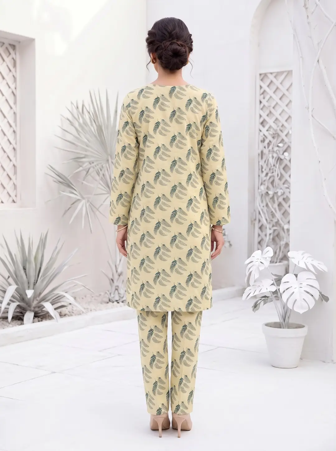 2 Pcs Women's Unstitched Printed Suit