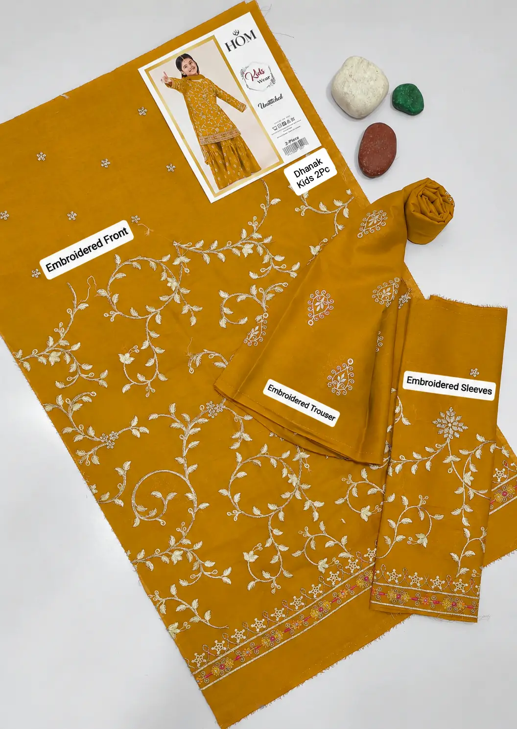 2 Pcs Girl's Dhanak Embroidered Unstitched Suit