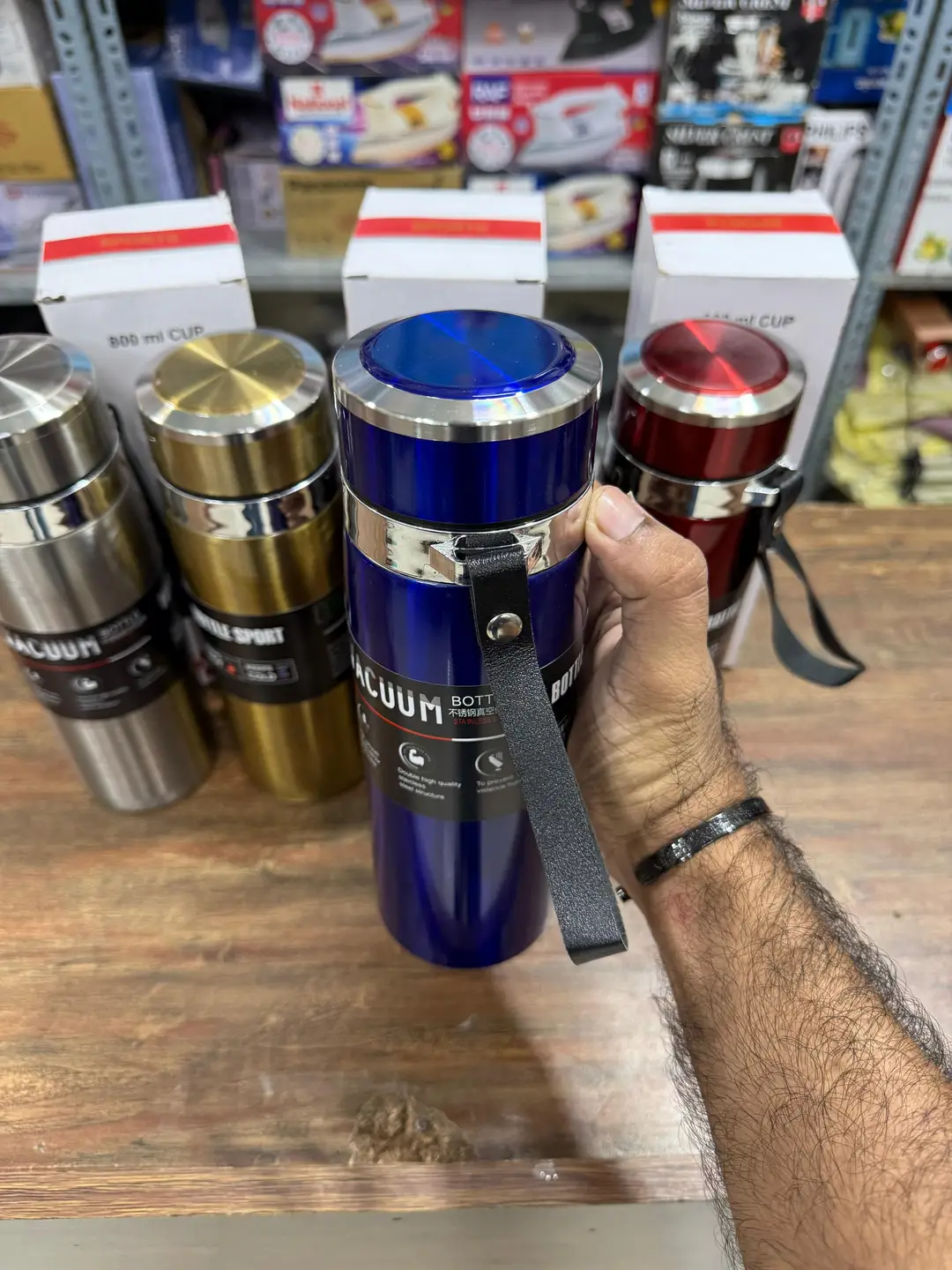 ArcticFlow Luxury Vacuum Stainles Steel Bottle | Hot & Cold Performance | 800 Ml