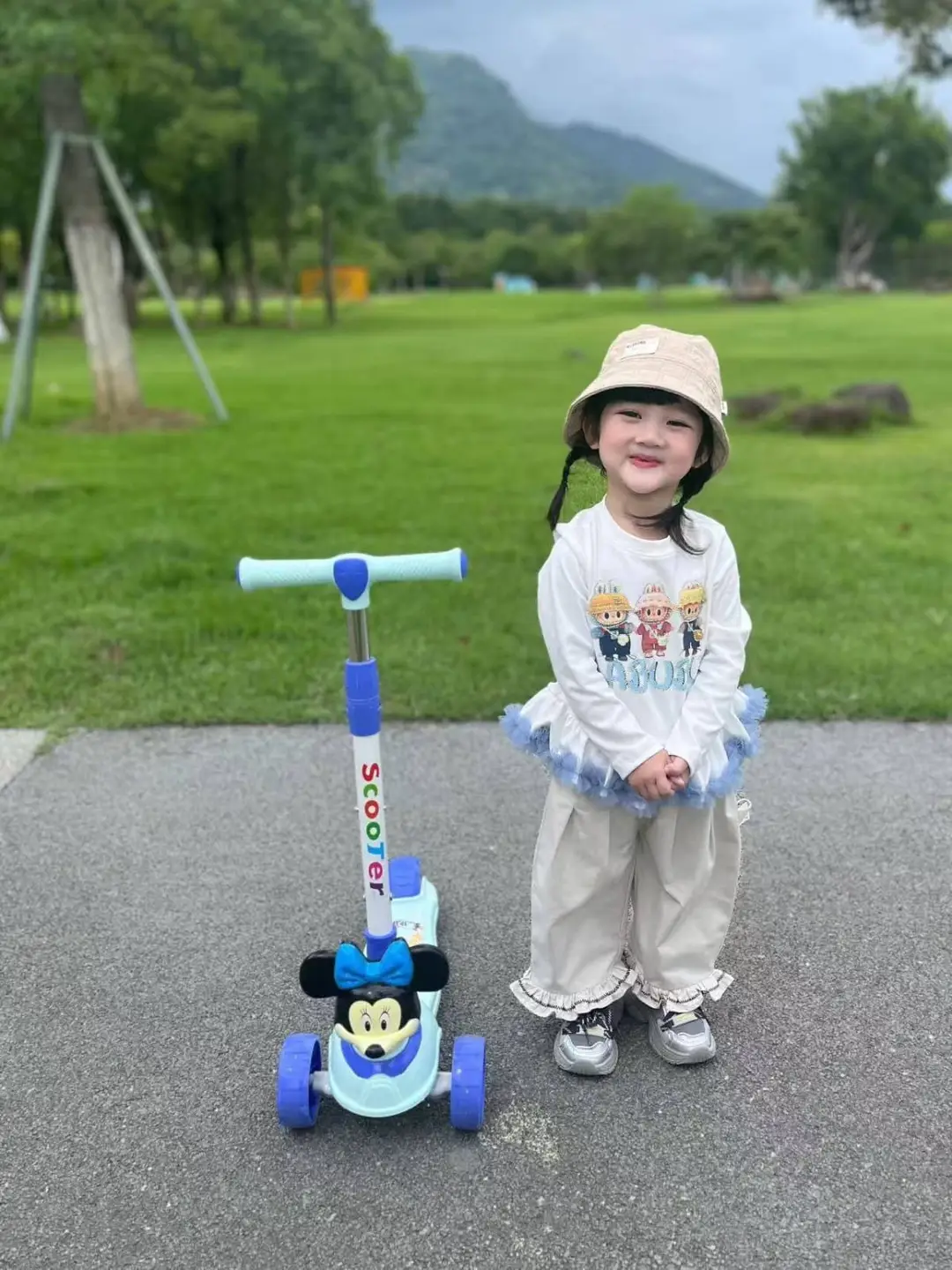 Multicolor Scooty for Kids - 1 Pc Fun Ride