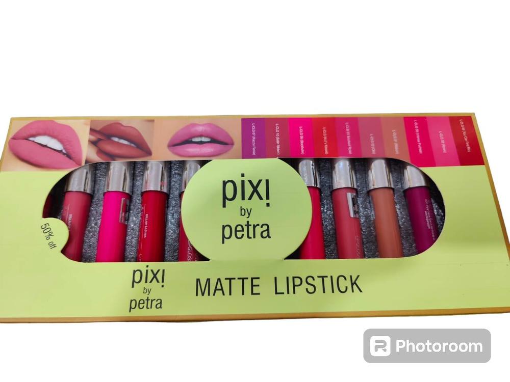 Matte Lipstick Gift Set 12 Shades Pakistani Women