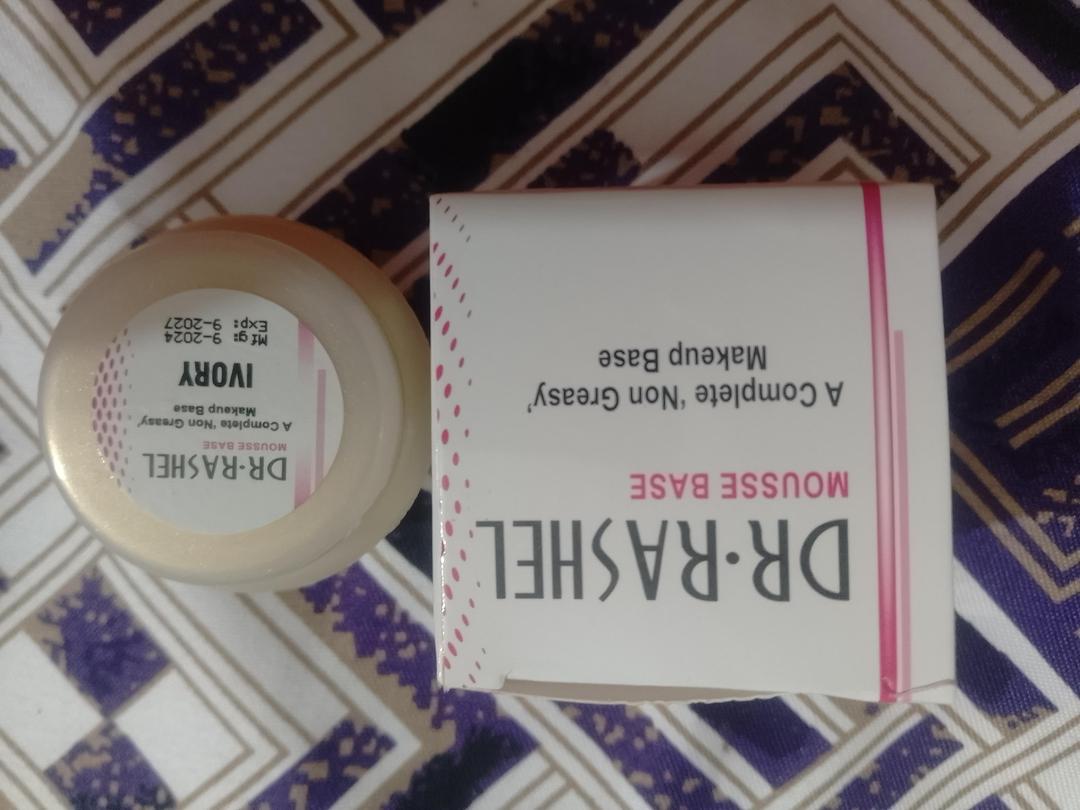 Dr. Rashel Mousse Base Ivory Non-Greasy Makeup Base