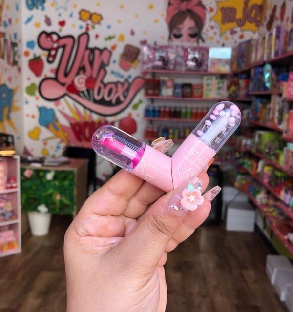 Hydrating Glossy Lip Oil & Shiner Set for Pakistani Girls