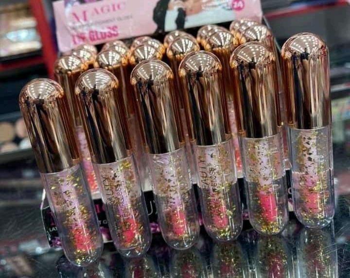 Color Changing Lip Oil with Rose-Gold Cap & Clear Glass