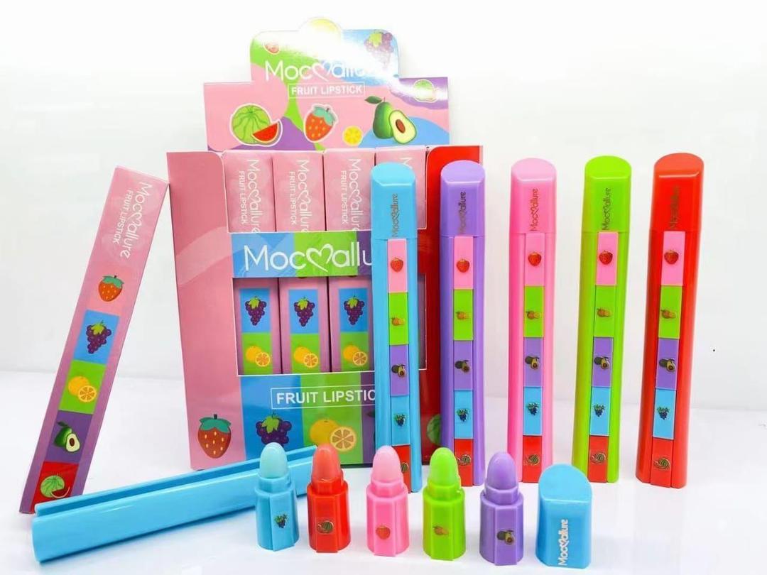 5-in-1 Glossy Lip Balm for Pakistani Women