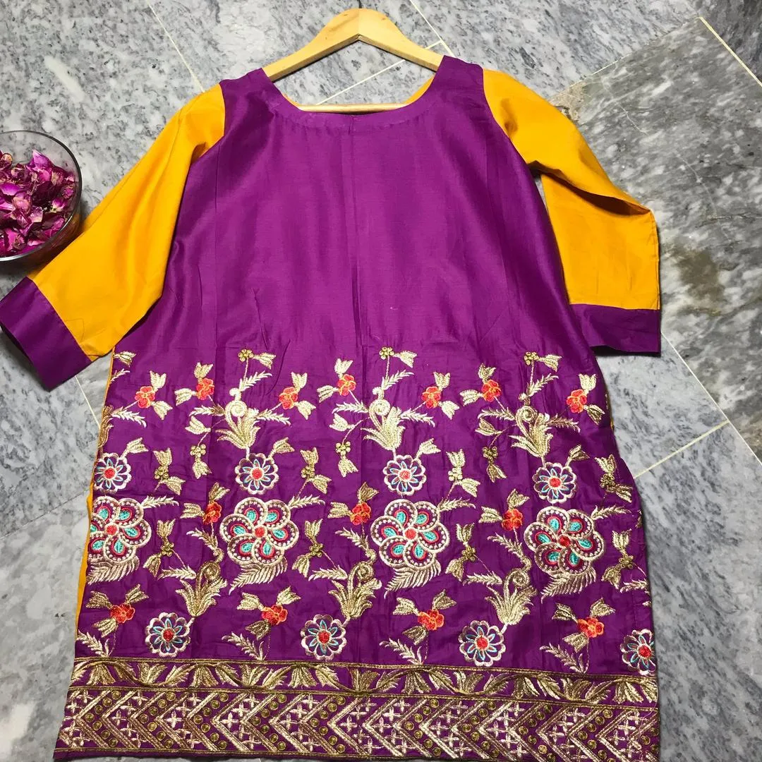 1 Pc Women's Stitched Arabic Lawn Embroidered Shirt