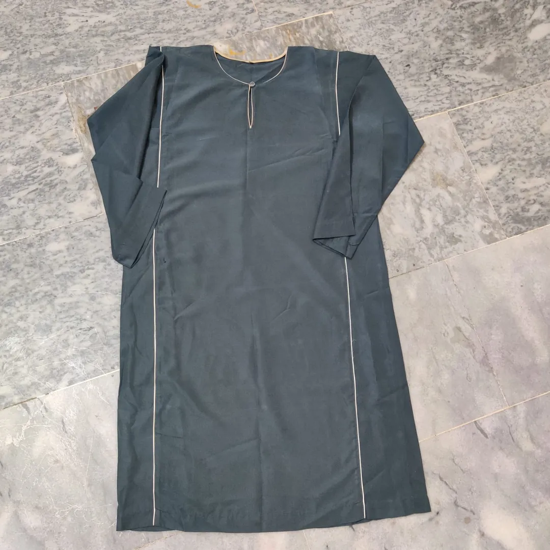 1 Pc Women's Stitched Arabic Lawn Plain Shirt