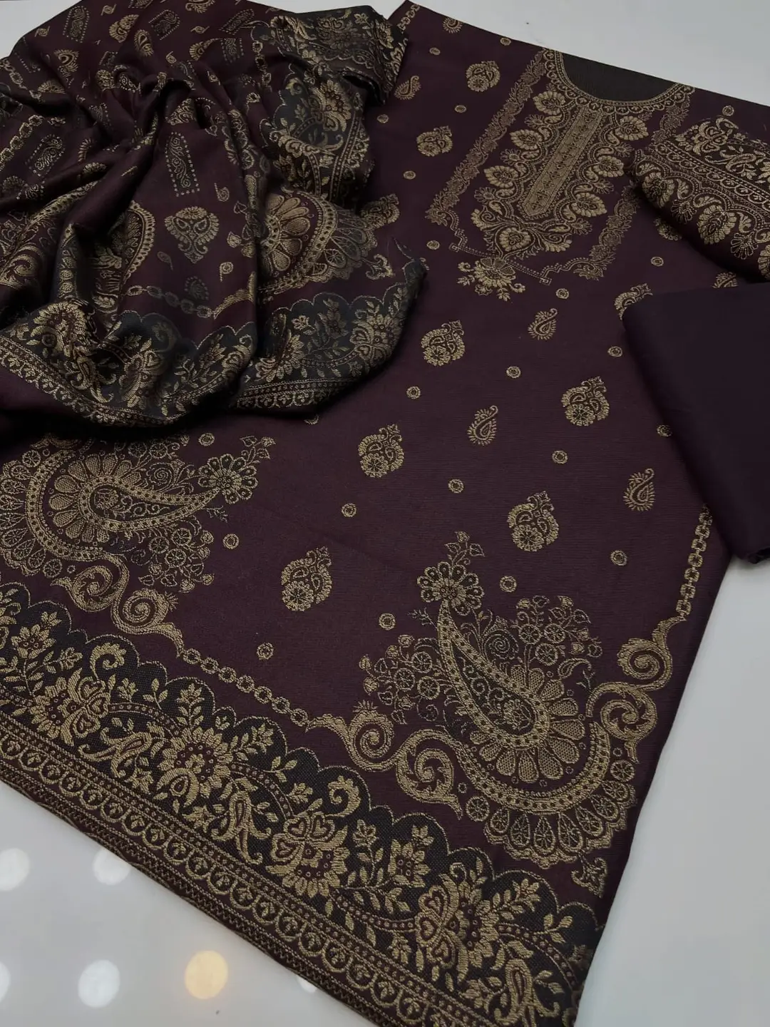 3 Pcs Women's Unstitched Embroidered Suit
