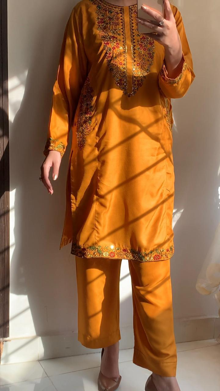 Women Embroidered Maroon Linen Suit Medium Large
