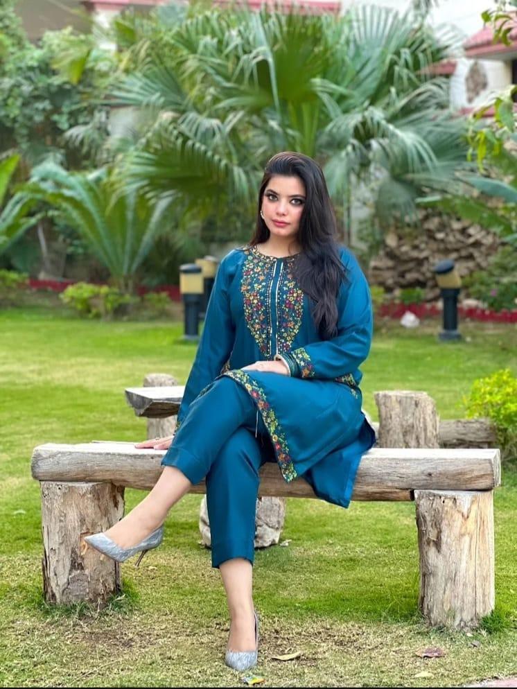 Chic Women's Stitched Embroidered Shirt And Trouser Set - 2 Pcs