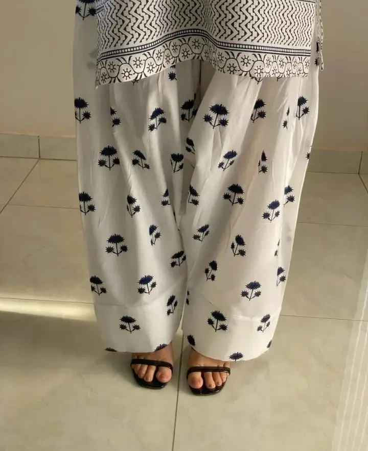 2 Pcs Women's Stitched Grip Printed Shirt And Trouser