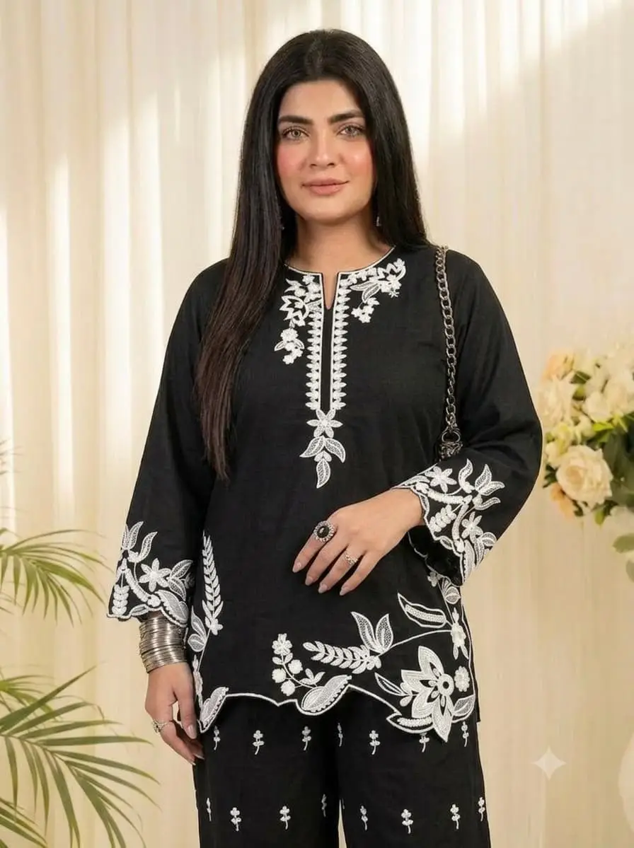 3 Pcs Women's Stitched Lawn Embroidered Suit