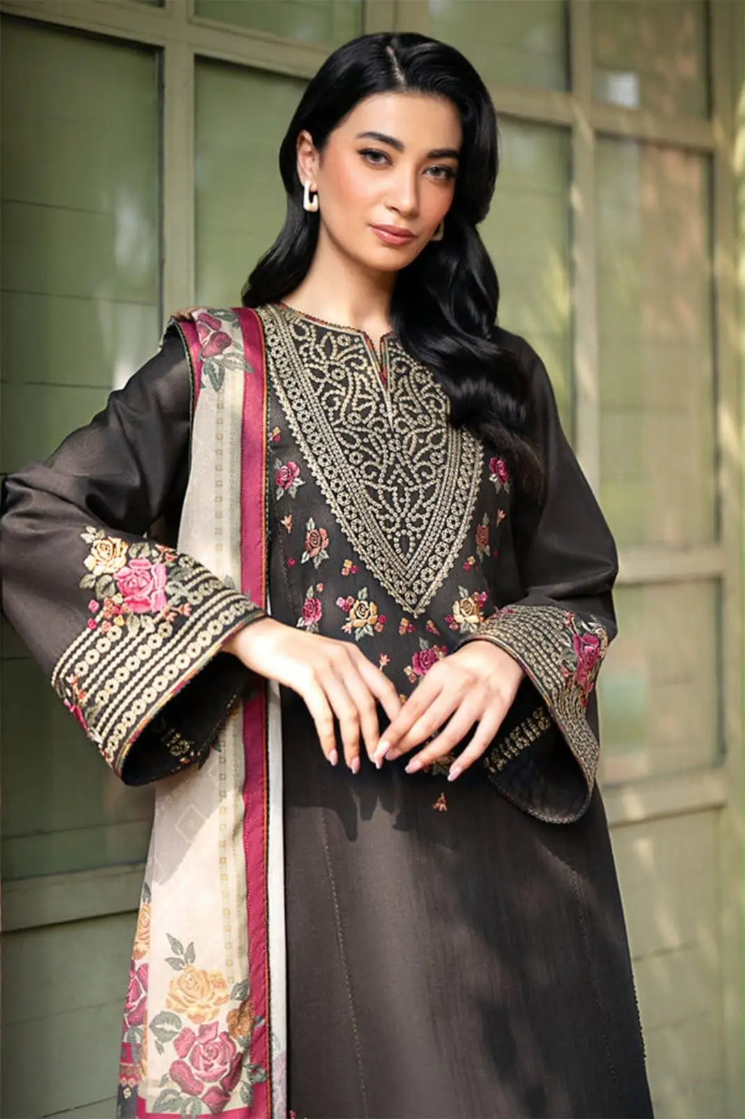 3 Pcs Women's Unstitched Embroidered Suit