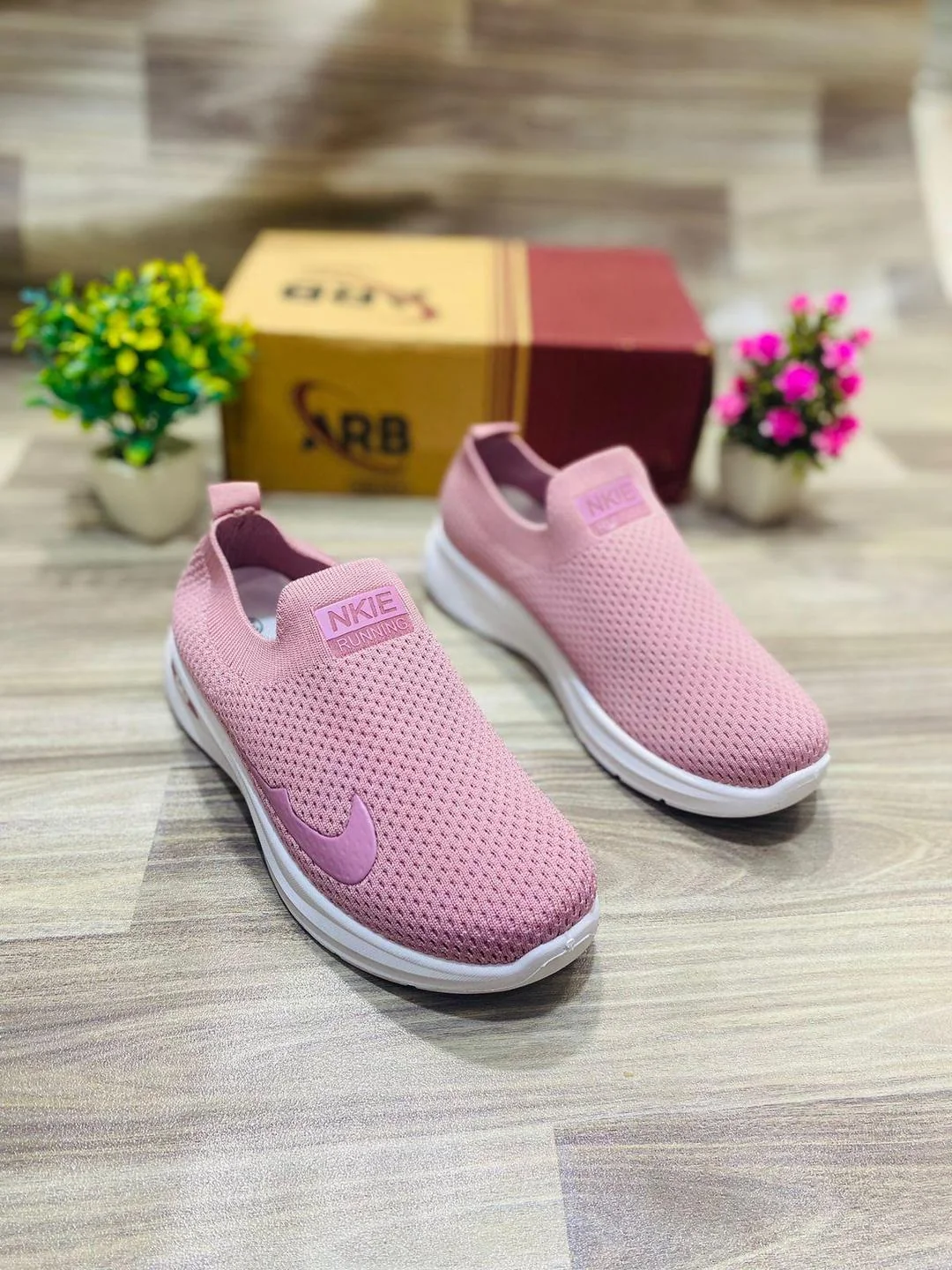 Women's Pink Casual Joggers Size 6-11