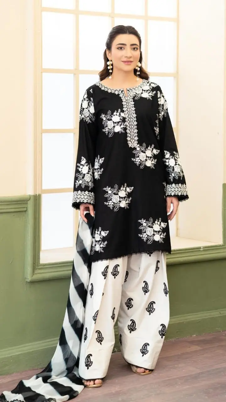 3 Pcs Women's Unstitched Embroidered Suit